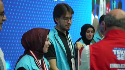 TEKNOSEL 2025’te Geleceğin Mucitleri Ödüllerine Kavuştu